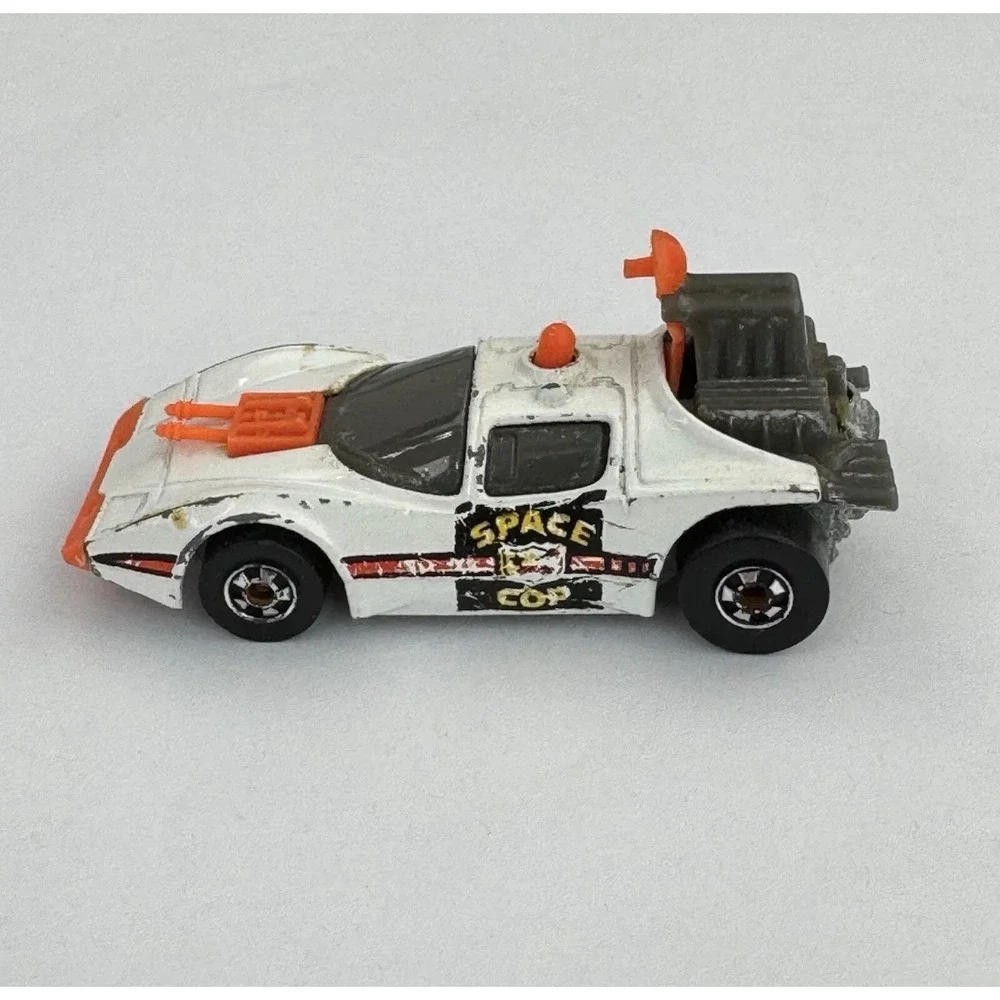Vintage 1978 Hot Wheels Science Friction Space Cop White Diecast Car Hong Kong